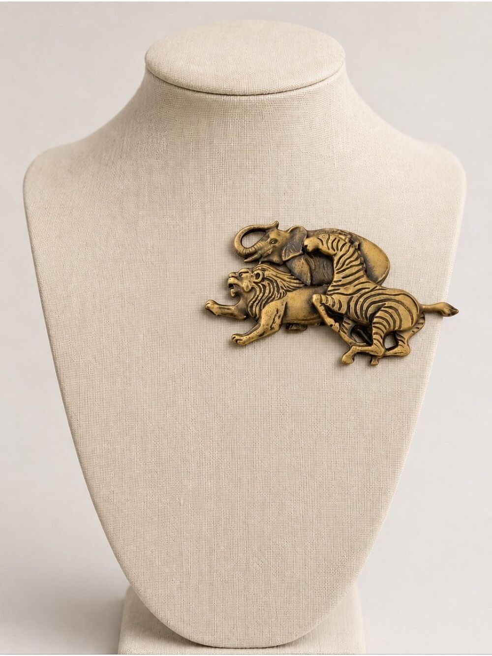 Vintage 80s Lady Remington Safari Animal Brooch